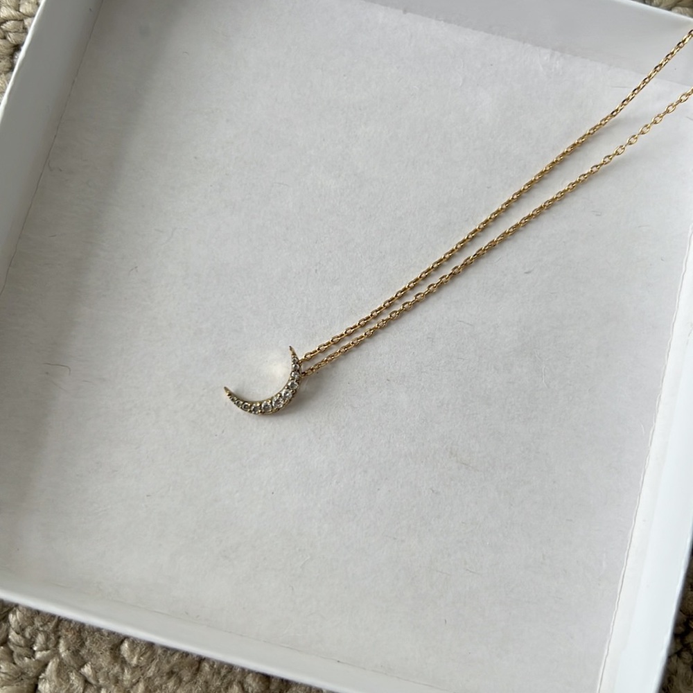 LUCKY STAR JEWELS | Moon Necklace